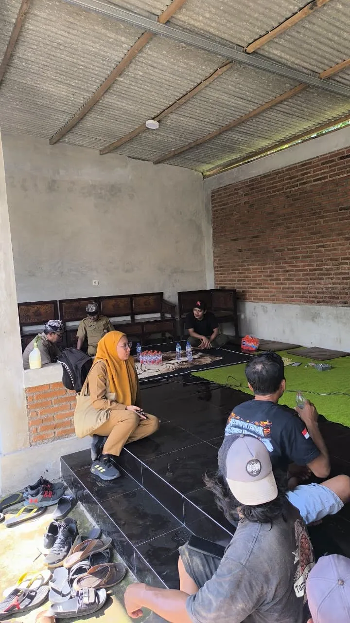 Penyerahan Bantuan Konsentrat di Tugung Farm